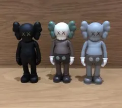 KAWS COMPANION カウズ ミニフィギュア 3体セット