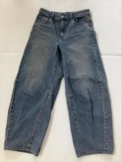 GU バレルレッグジーンズ　ブラック