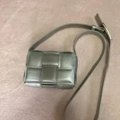 moment+ ショルダーバッグ　ミニ　スクエア　シルバー