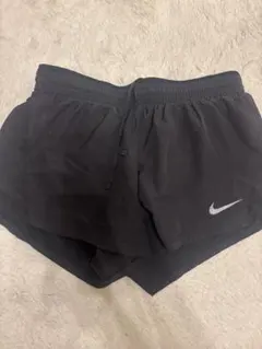 NIKE DRI-FIT ブラックショートパンツ