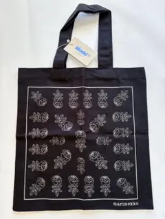 marimekko トートバッグ ブラック 花柄のサムネイル
