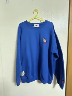 青色トレーナー・スウェット刺繍入り