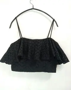 H&M ノースリーブのクロップトップ、総レース生地