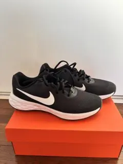 Nike ブラック ランニングシューズ