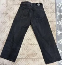 Calvin Klein ダークグレー ワイドレッグジーンズ