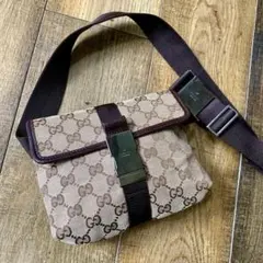 GUCCI グッチ GG柄 ボディバッグ　ウエストポーチ