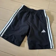 adidas トレパン　160 ブラック　短パン