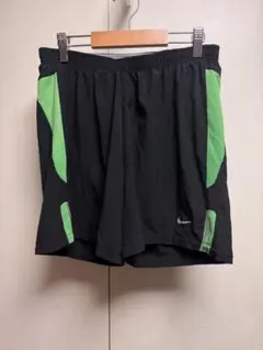 Nike ブラック/グリーン ショートパンツS