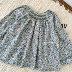 美品　Bonpoint ボンポワン　リネンスモッキングブラウス　12A 美品 Bonpoint ボンポワン リネンスモッキングブラウス 12A 美品