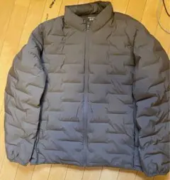ユニクロ　パフテックジャケットノンキルト　ブラウン