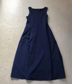 ユニクロ　ウルトラストレッチ ワンピース ネイビー S