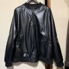 レザー風ジャケット　ブルゾンタイプ　黒　大きいサイズ