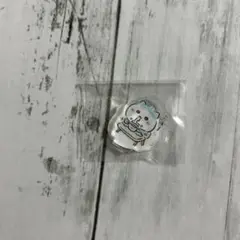 ちいかわベイビー　アクリルスタンド　ハチワレ