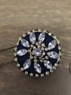 ハンドメイド ブローチ