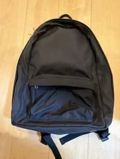黒いナイロンリュック　ワークマン