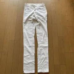 スキニージーンズ（白）