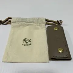IL BISONTE ベージュキーケース