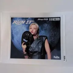 StrayKids RUN IT ラベル缶 Felix