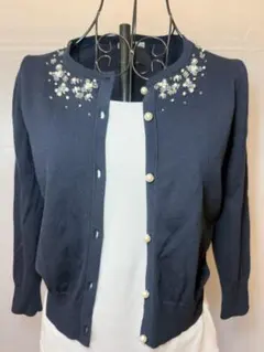 ビジュー装飾 上品ネイビーカーディガン Aveniretoile