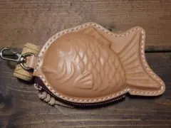 本革たい焼きポーチ ナスカン付き 栃木レザー使用