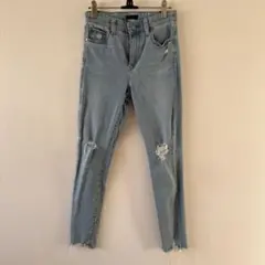 UNIQLO ライトブルースキニーデニムウエスト61