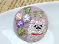 くるみボタン刺繍ブローチ いちごブローチ handmade マカロン くるみボタン 刺繍ブローチ スイーツ いちご クリーム