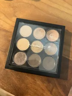 MAC Amber Times Nine アイシャドウパレット