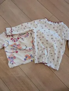 花柄 長袖カットソー 2枚セット　サイズ80