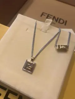 FENDI ネックレス 目黒蓮さん着用モデルのサムネイル