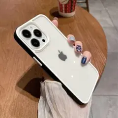iPhone15pro フレームケース ホワイト/ブラック
