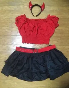 【新品同様】ハロウィン・コスプレ 小悪魔デビル☆TOPS &スカート★4点set