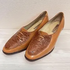 Item thumbnail for item e8aa57ef-c93e-466d-8732-96c2e6b5ea36