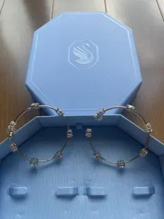 【SWAROVSKI】クリスタル フープピアス ゴールド　両耳用 美品 ギフト