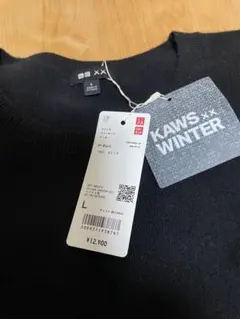 2/8まで最終値下　新品　UNIQLO KAWS カシミヤクルーネック 黒　L