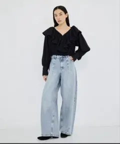 CLANE COCOON BULKY DENIM PANTS ブルー　サイズ1のサムネイル