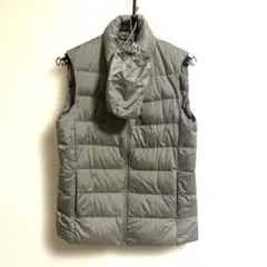 【美品】ユニクロ ウルトラライトダウンベスト レディースM グレー 収納付き