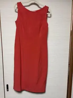 赤 ノースリーブ ワンピース