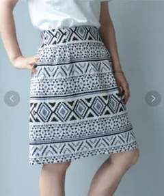 mysty woman 幾何学柄ジャガードハイウェスト台形スカート