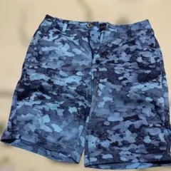 UNDER ARMOUR カモフラ柄 ショートパンツ 82のサムネイル