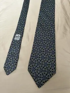 HERMES ネイビー シルク ネクタイのサムネイル