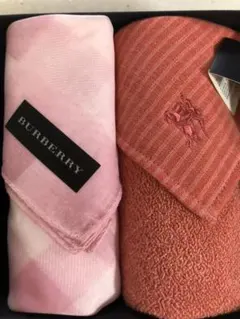 ★新品未使用バーバリータオルハンカチ&ハンカチ　2枚セット
