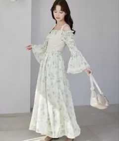 【完売品、新品タグ付き】NICE CLAUP コルセットベストSETワンピース