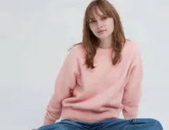 UNIQLO プレミアムラムクルーネックセーター