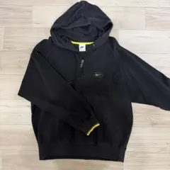 Nike 黒 ハーフジップアップパーカー