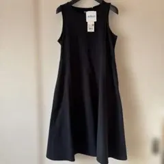 新品　未使用　ユニクロ　エアリズム　フレアワンピース　160 黒
