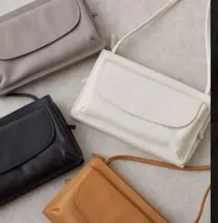 BEARDSLEY スマホウォレット　白ホワイト　美品のサムネイル