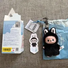 【R】POP MART PIN FOR LOVE ラブブ イニシャル R