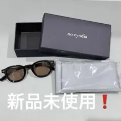 サングラス　カラーレンズ　メガネ　ブラックフレーム　ウェリントン　beamsのサムネイル