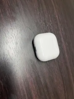 【美品】AirPods4本体 ホワイト ANCあり