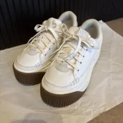 UGG スニーカー 厚底 23cmのサムネイル